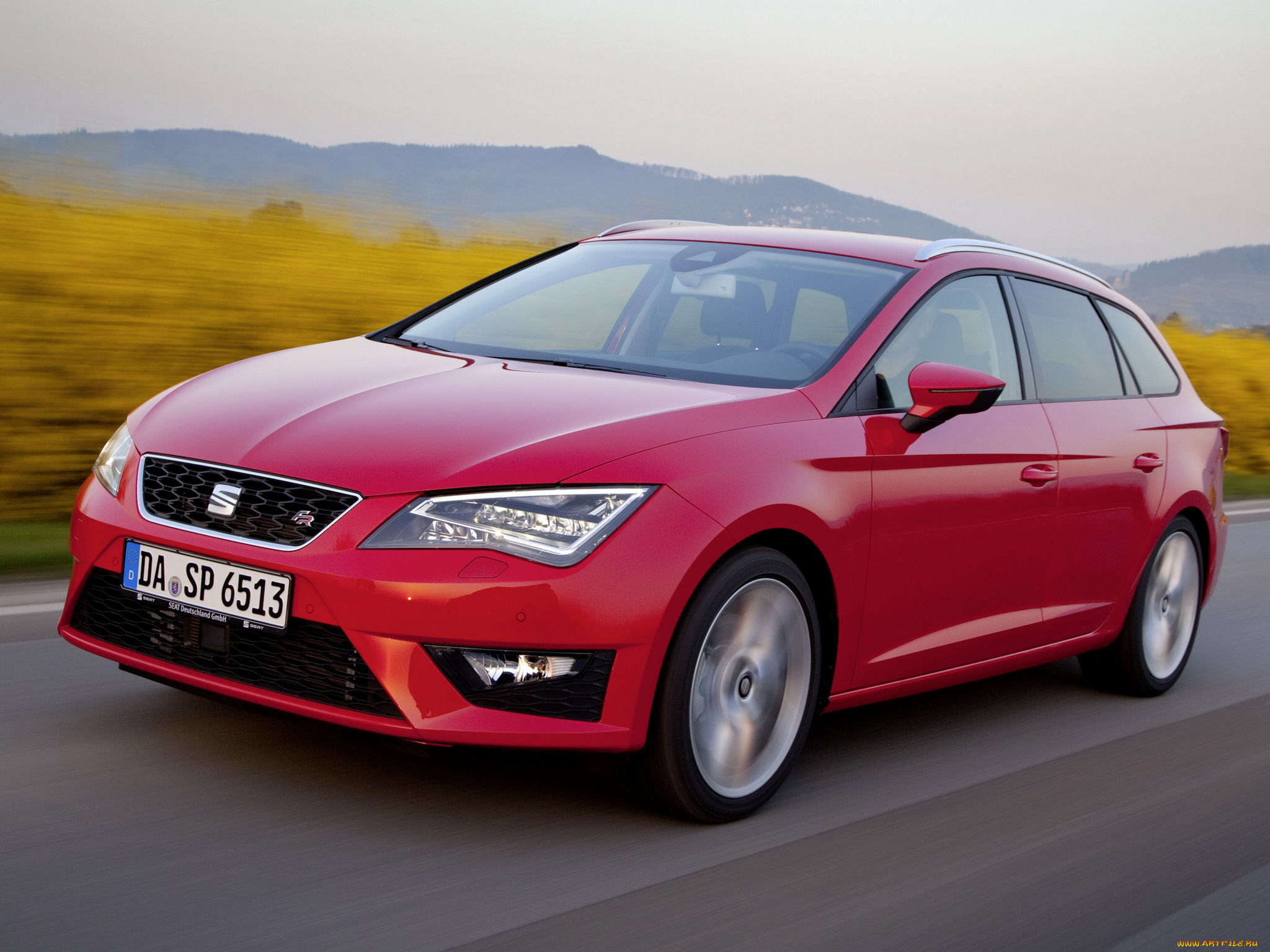 Seat leon. Seat Leon fr 2013. Seat Leon 2013. Сеат Леон 2013 fr. Сеат Леон 2012 красный.